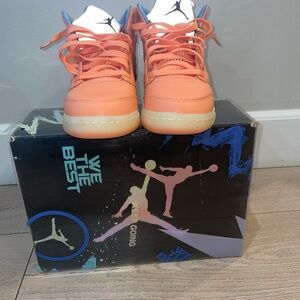 Jordan Retro 5 Sneakers in Salmon color